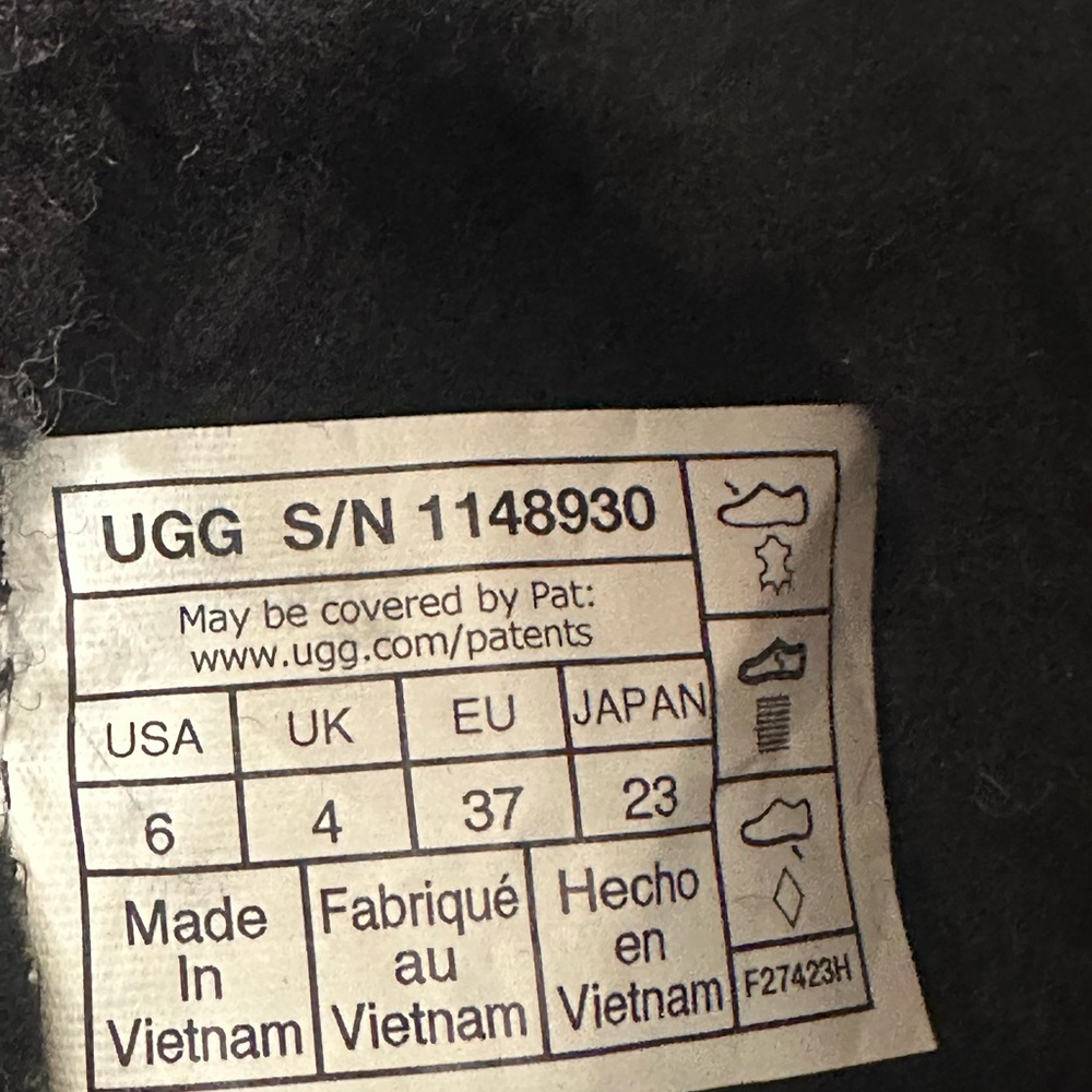 Nwot Ugg Black Mini Braid Boot - image 5